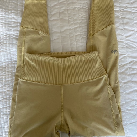 Alo High Waist Sueded Lounge Leggings - Picture 3 of 4